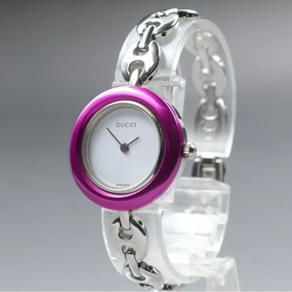 RARE GUCCI LUXURY Watch in Silver - Picture 2 of 9